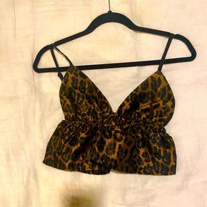 Leopard crop